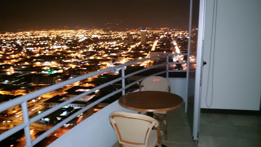 Torres Paseo Colon Apartamento Aparthotel Сан Хосе Стая снимка